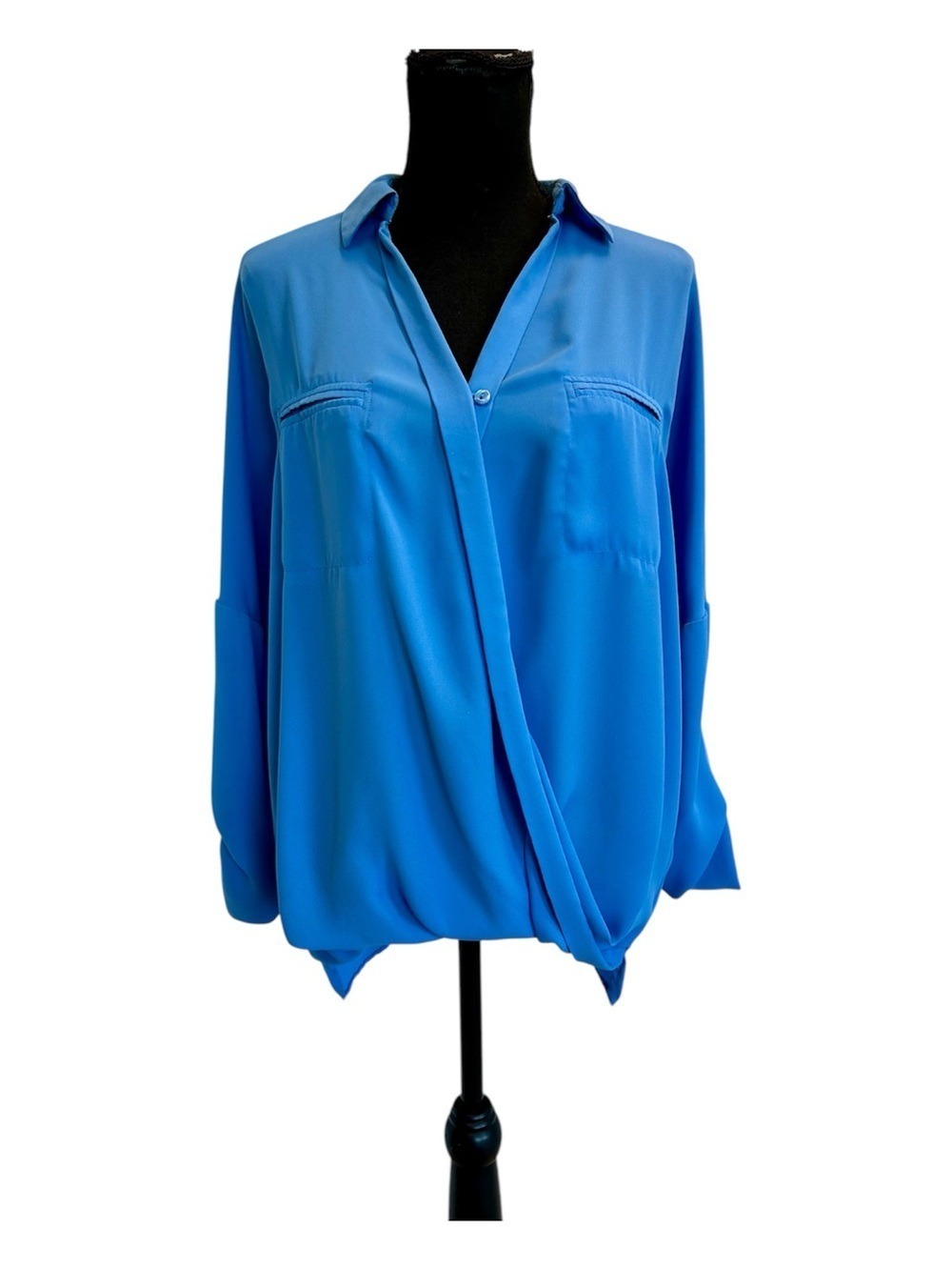 Suzy Shier Women’s Blue wrap front Draped roll tab sleeve Blouse hi-low M